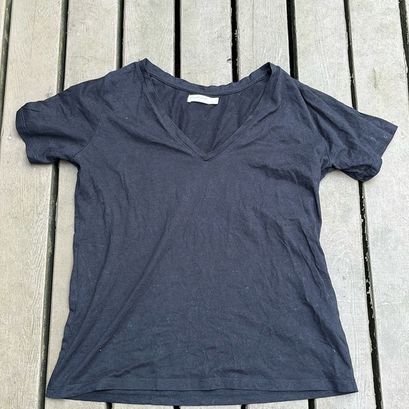 Stradivarius Black Tshirt - Picture 1 of 2